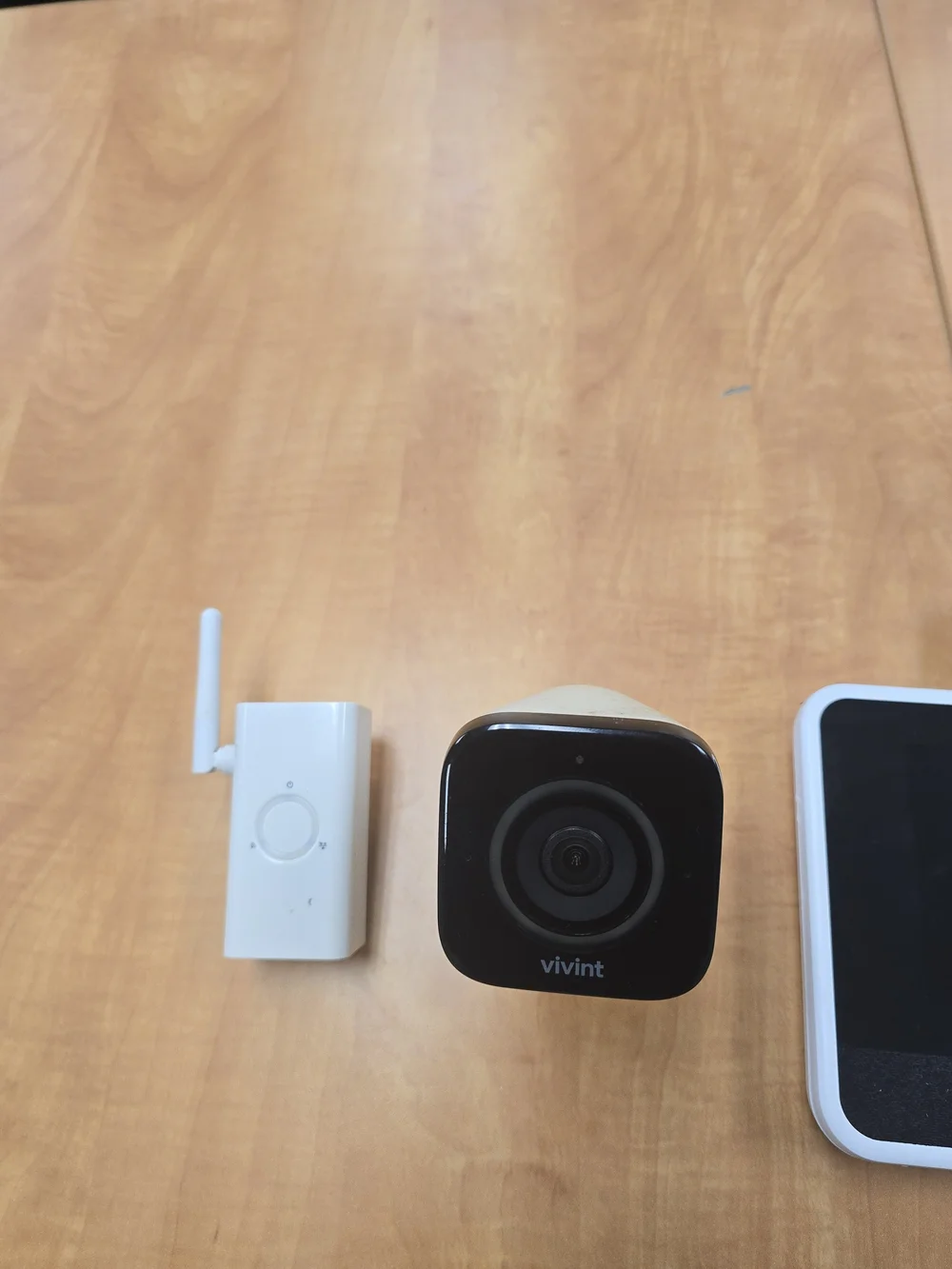 Vivint Home Security Camera & Touchscreen System - White/Black